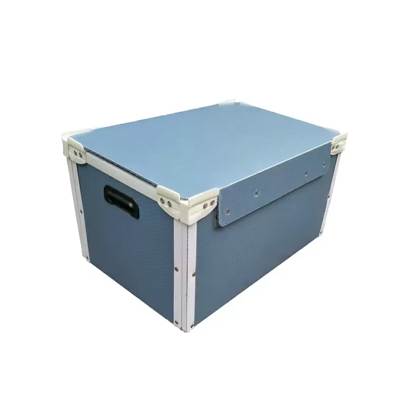 Foldable turnover box